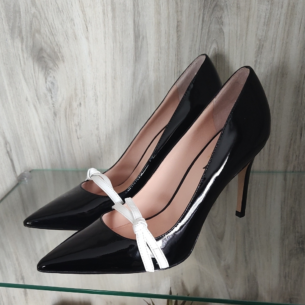 Kate Spade Viola Elegant Black and White Stiletto Heels SZ 7M